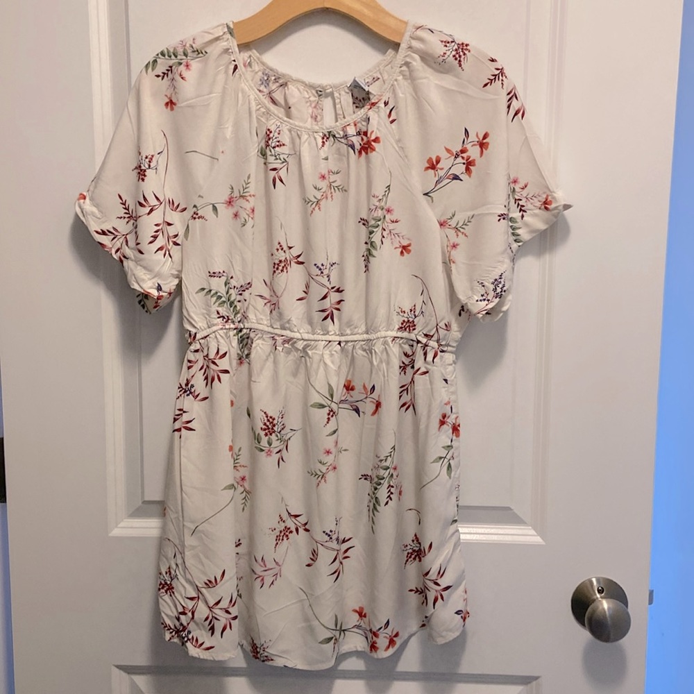 Old Navy maternity floral blouse
